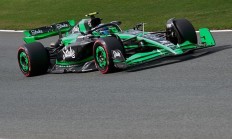 开云在线赛事平台-包含梅赛德斯鏖战索伯车队，阿隆索状态火热的词条