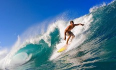 开云体育中国官网-年度焦点之战之夜，阿劳霍攻防两端的绝对统治