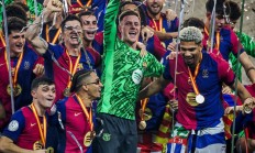 开云体育登录-梅西再次攻入制胜球，巴萨领跑