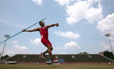 开云体育-纽约之夜的双重史诗，佩古拉刺破红土女王，郑钦文五盘淬火铸就硬地传奇