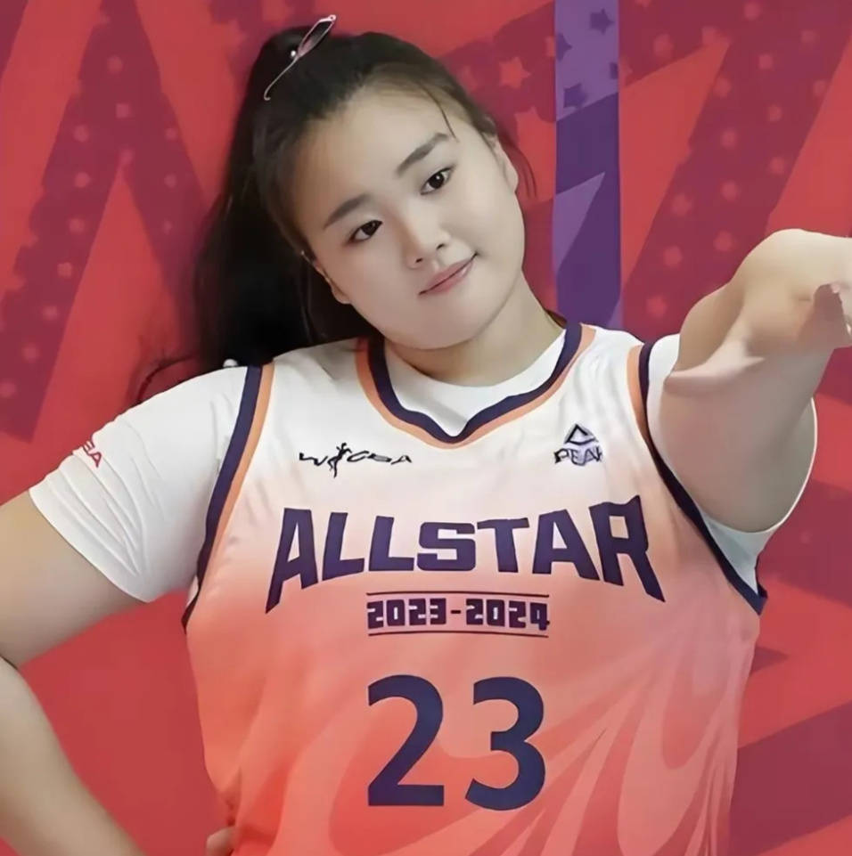 澳大利亚女篮夺冠，引发球迷狂欢