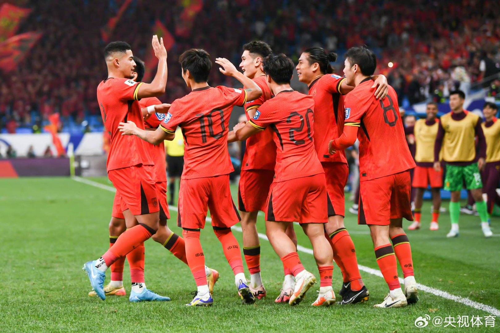 足球明星大战，精彩对决持续升温的简单介绍