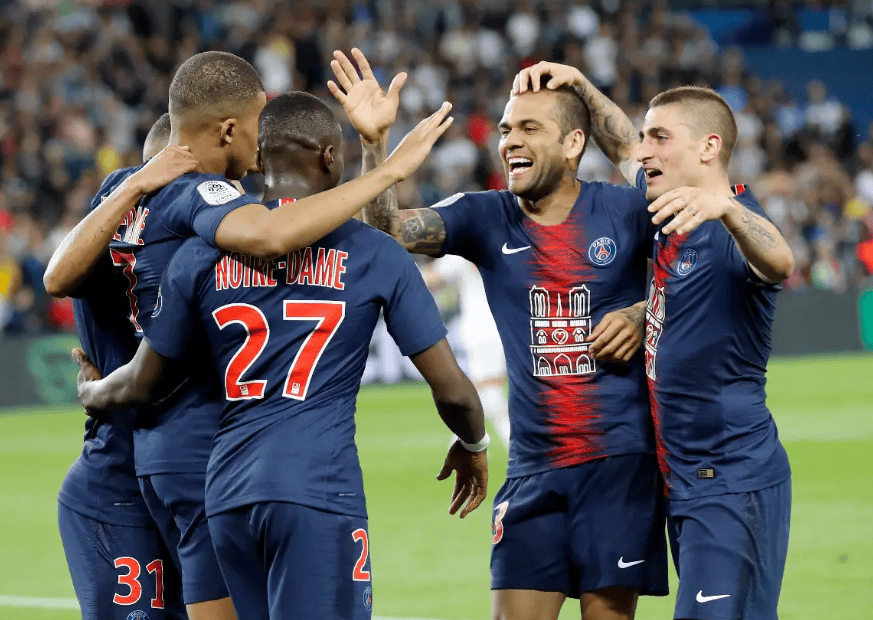 拜仁遭遇失利，巴黎圣日耳曼成功逆袭