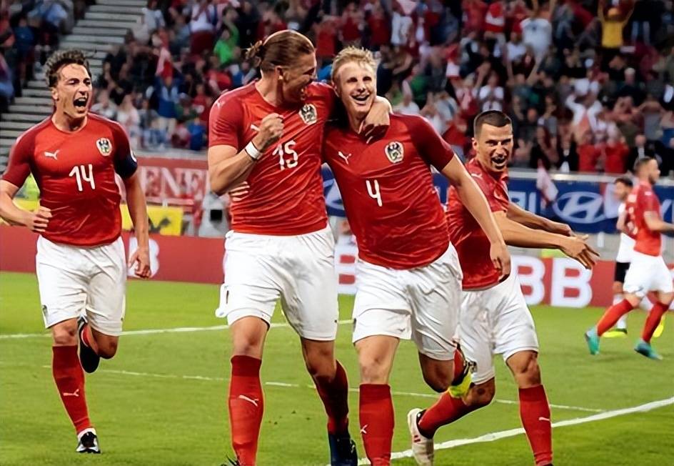 波兰女子队在比赛中击败对手