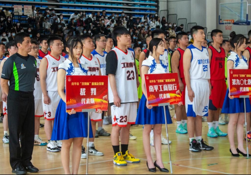 福建队团结一致,备战下一场比赛 福建队团结一致,备战下一场比赛