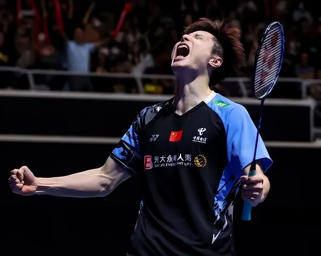 关于日本羽毛球队逆转英格兰羽毛球队，李宗伟完成帽子戏法的信息