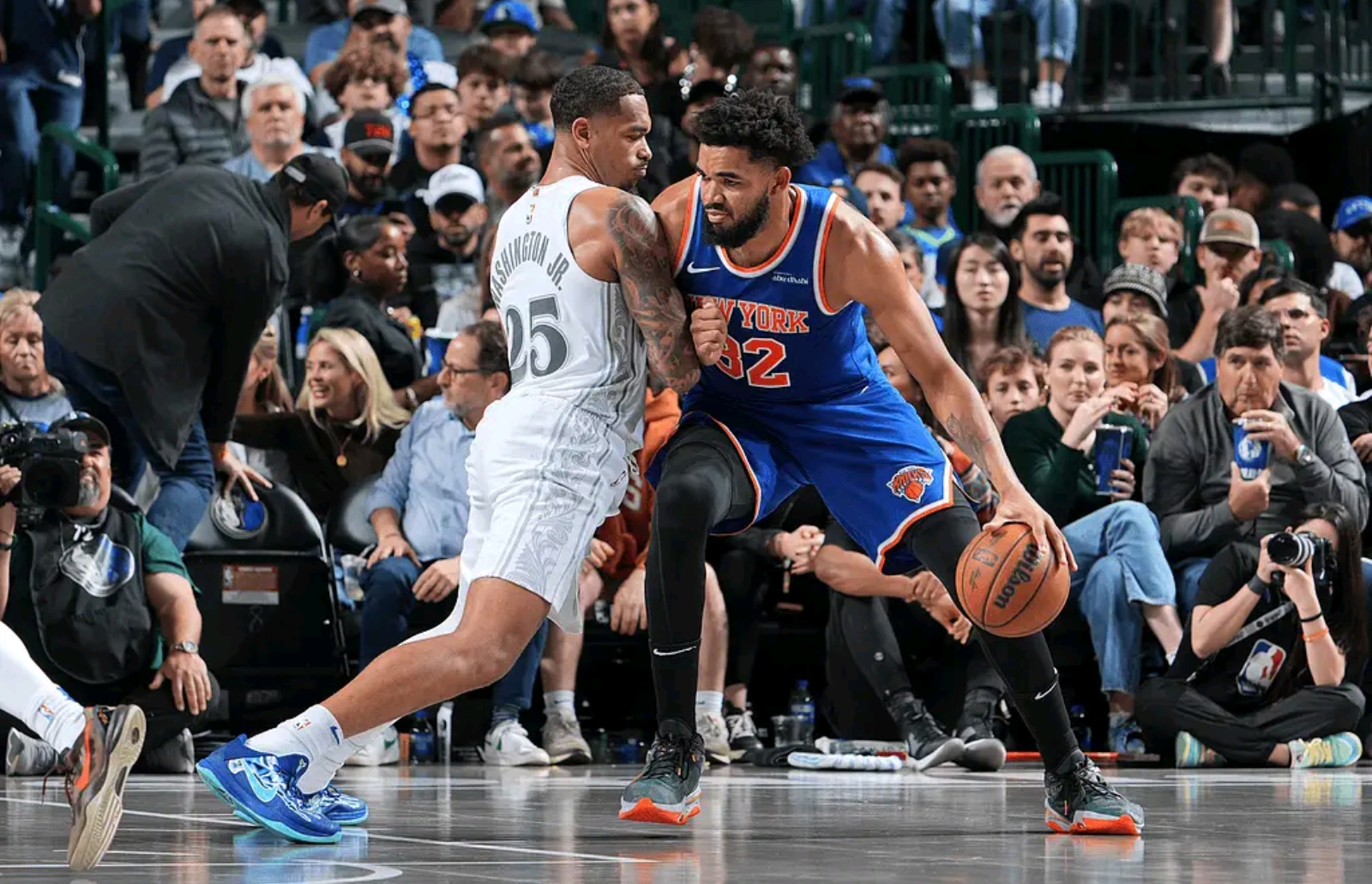 希腊男篮横扫76人，欧文制霸全场