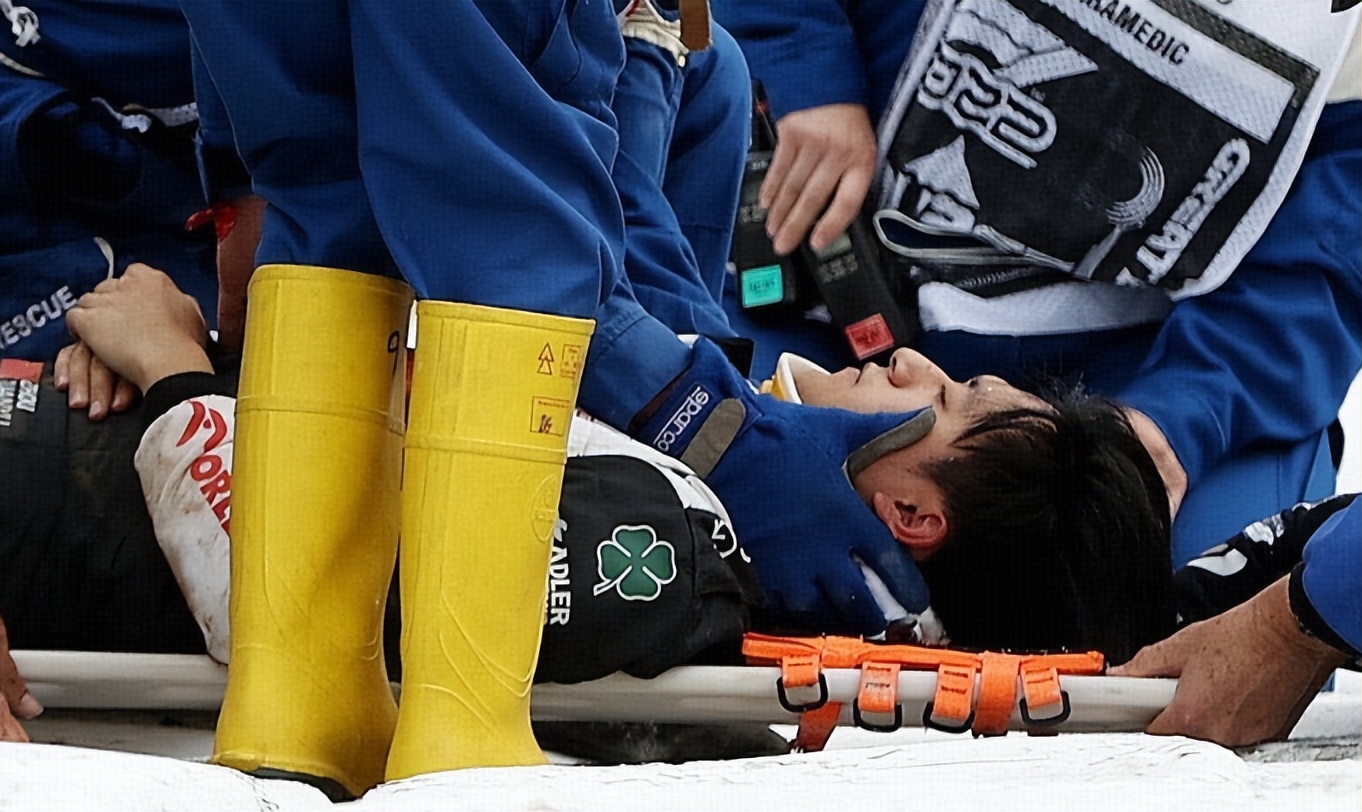 红牛二队完胜索伯车队，周冠宇统治全场的简单介绍