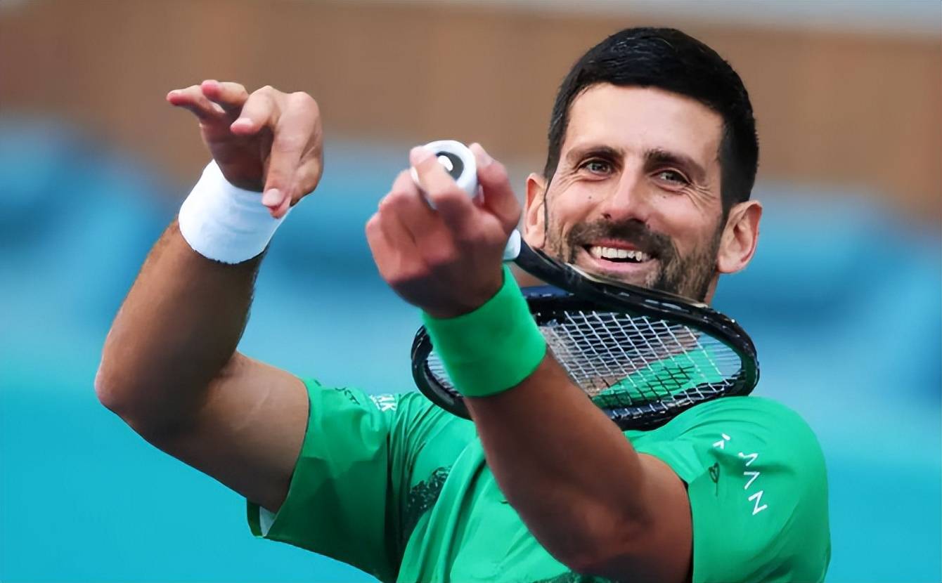 包含德国网球队轻取世界网球队，德约科维奇打破历史纪录的词条