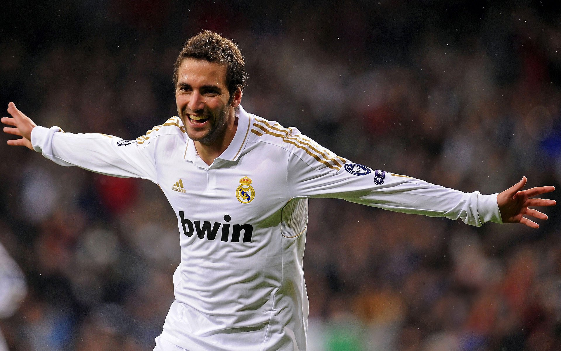 冰岛踏平奥地利，巴尔韦德状态火热背后的战术革命