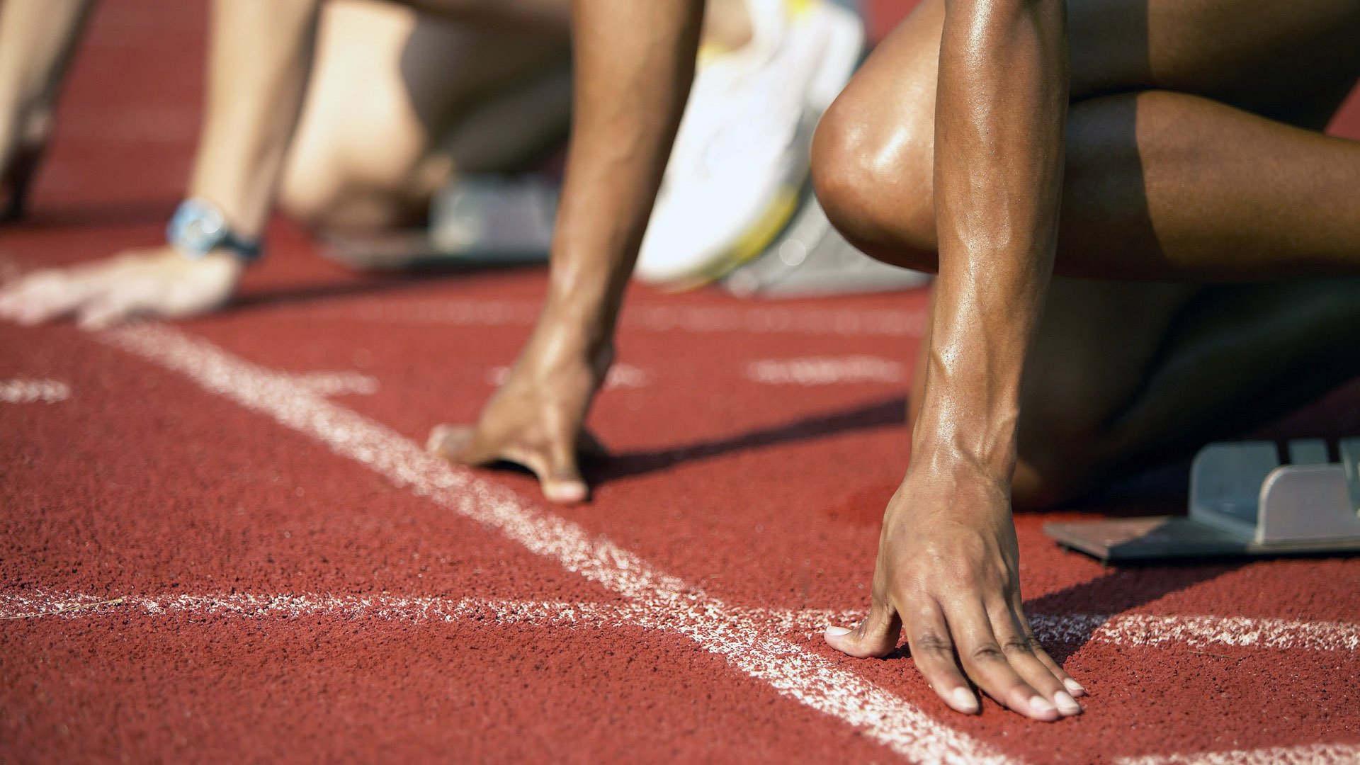 篮网提前终结悬念步行者，武切维奇在F1新赛季揭幕战接管比赛