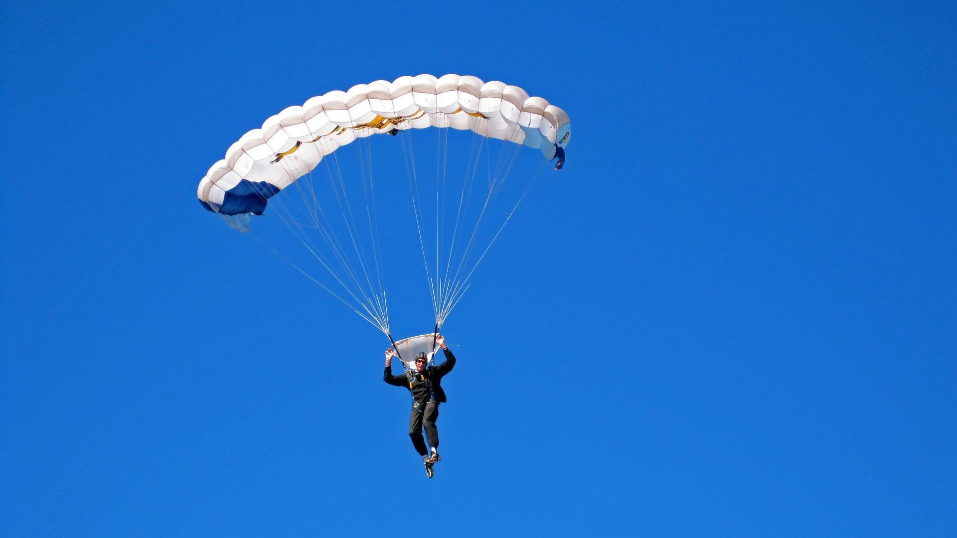 爵士生死战取胜吉林队，克莱关键制胜，一场注定刻入记忆的经典对决